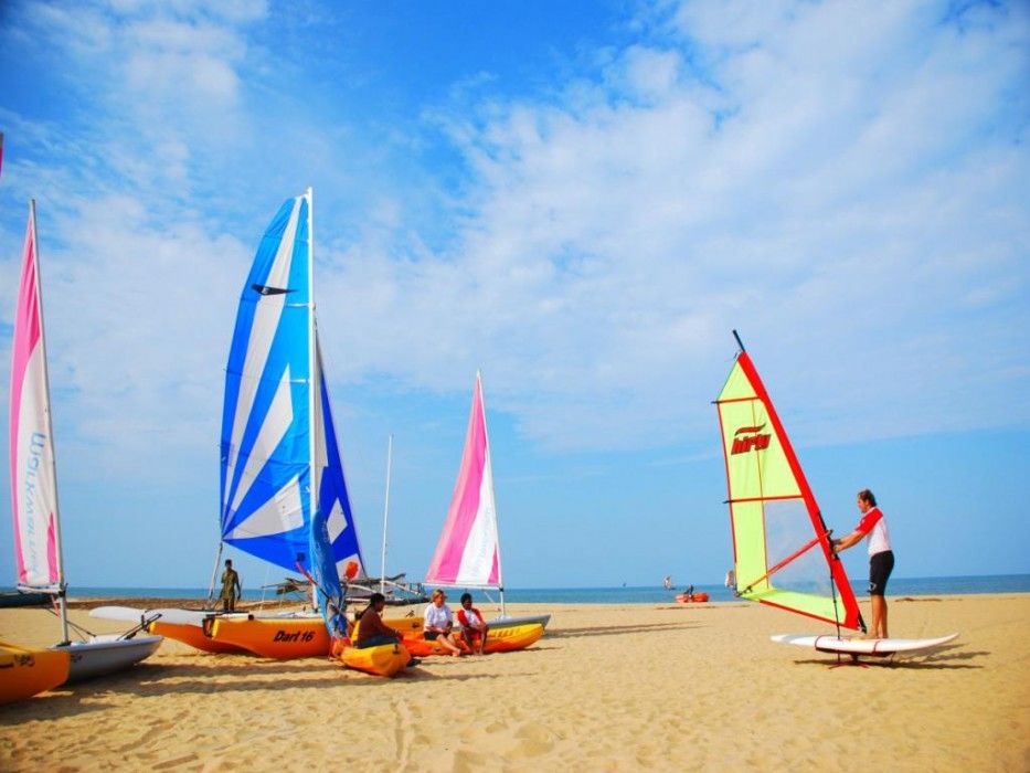 Hotel J Negombo Exterior foto