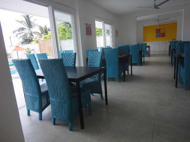 Hotel J Negombo Exterior foto